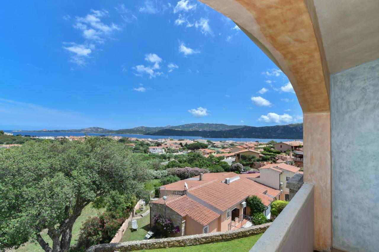 アルツァケーナ La Costa Viewアパートホテル エクステリア 写真